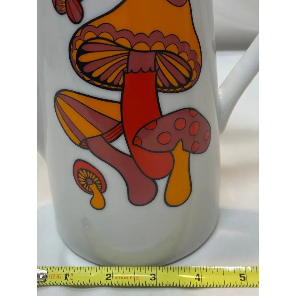 Vintage '70s Coffee/Tea Pot Mushroom Motif 10